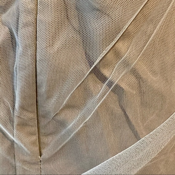 EMPORIO ARMANI SZ 10 STRAPLESS GREY DRESS W TULLE - Picture 9 of 12